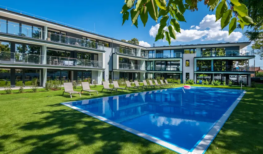 H55 Balatonlelle Apartmanhzak Balatonlelle - Oktber 23. (min. 2 j)