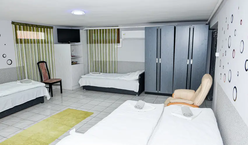 Hajnal Apartman Hajdszoboszl - Oktber 23. (min. 2 j)