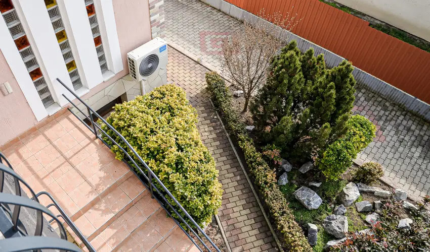 Hajnal Apartman Hajdszoboszl - Oktber 23. (min. 2 j)