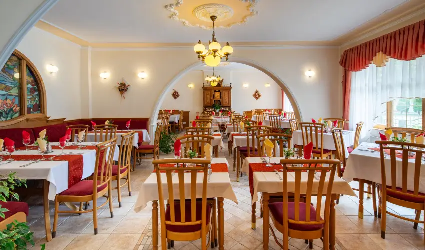 Hajd Kastly Hotel Hajdszoboszl - Oktber 23. (min. 3 j)