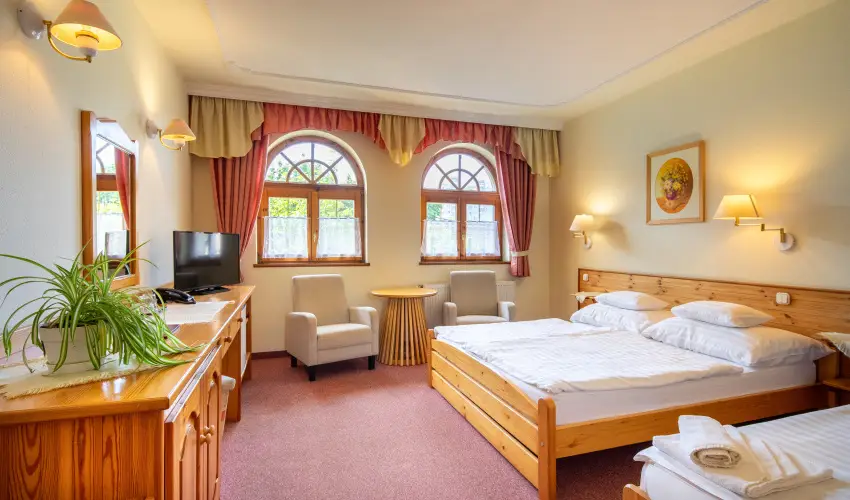 Hajd� Kast�ly Hotel Hajd�szoboszl� - Okt�ber 23. (min. 3 �j)