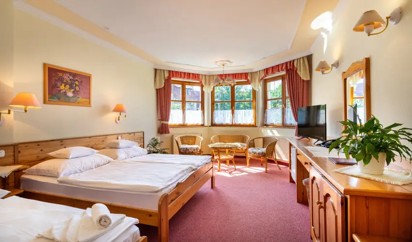 Hajd� Kast�ly Hotel Hajd�szoboszl� - Okt�ber 23. (min. 3 �j)