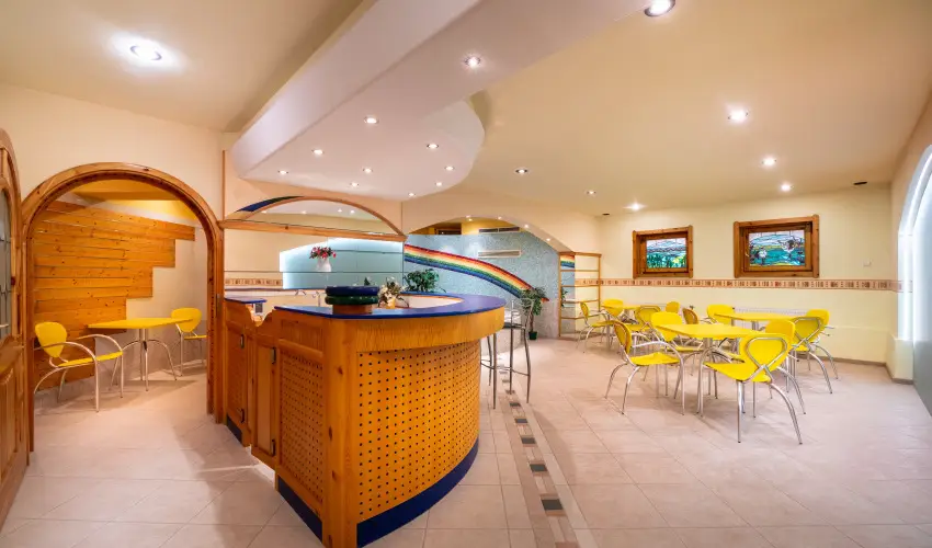 Hajd� Kast�ly Hotel Hajd�szoboszl� - Okt�ber 23. (min. 3 �j)