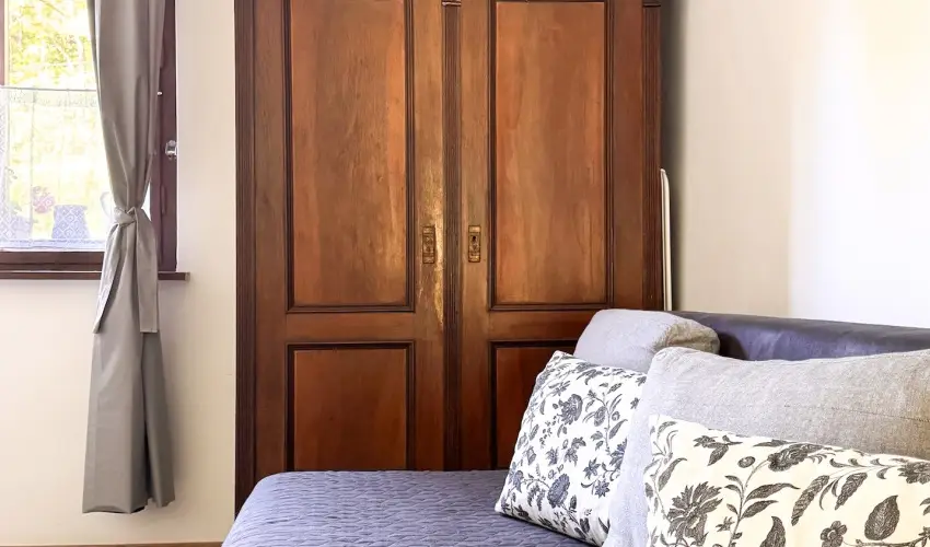 Halhza Vendghz Sirok - Oktber 23. (min. 2 j)