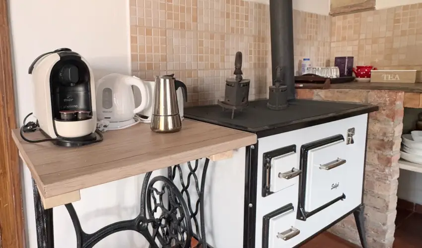 Halhza Vendghz Sirok - Oktber 23. (min. 2 j)