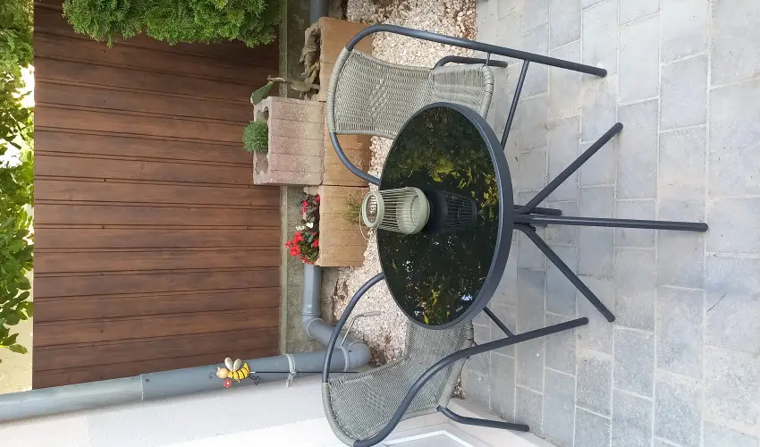 Hanga-lak Velence - Oktber 23. (min. 2 j)