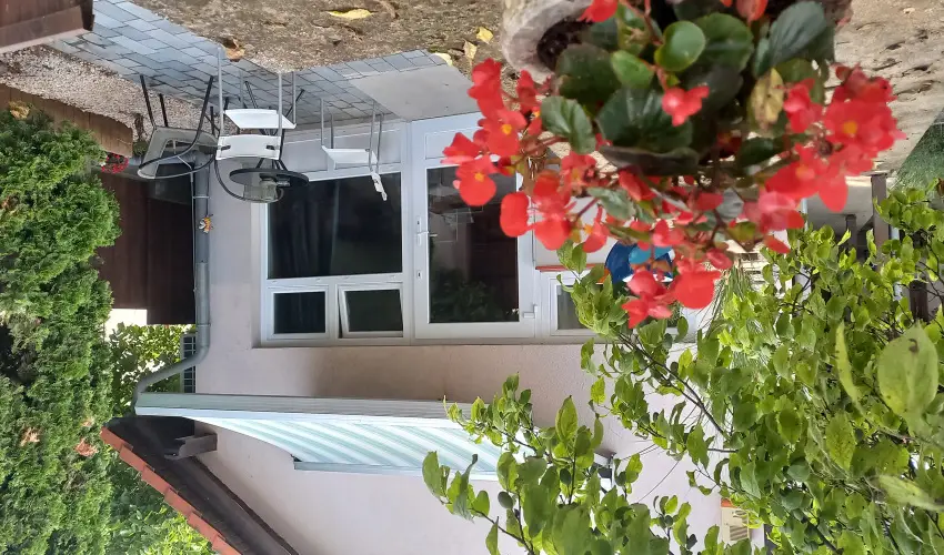 Hanga-lak Velence - Oktber 23. (min. 2 j)