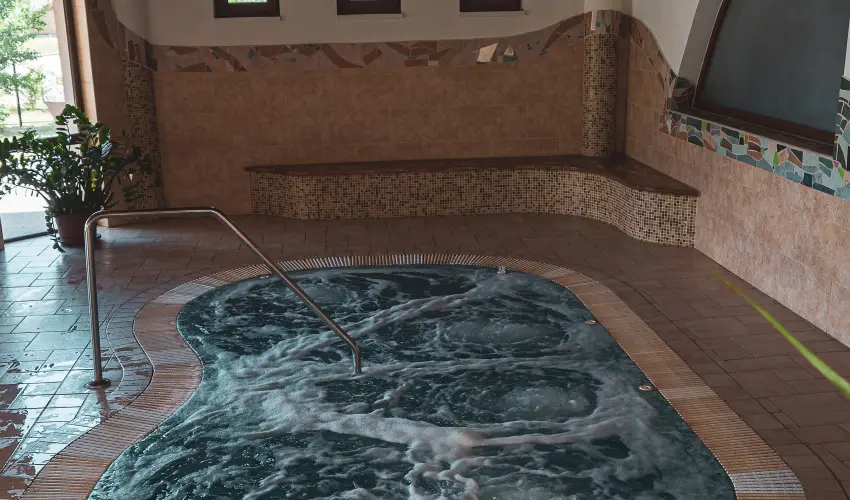 Htkti Wellness Hotel & Lovaspark Mr - Oktber 23. 