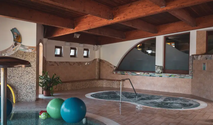 Htkti Wellness Hotel & Lovaspark Mr - Oktber 23. 