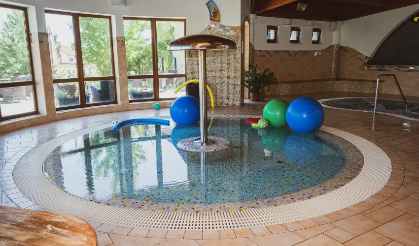 Htkti Wellness Hotel & Lovaspark Mr - Oktber 23. 