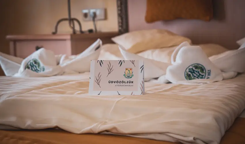 Htkti Wellness Hotel & Lovaspark Mr - Oktber 23. 