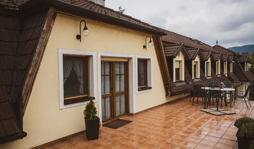 Htkti Wellness Hotel & Lovaspark Mr - Oktber 23. 