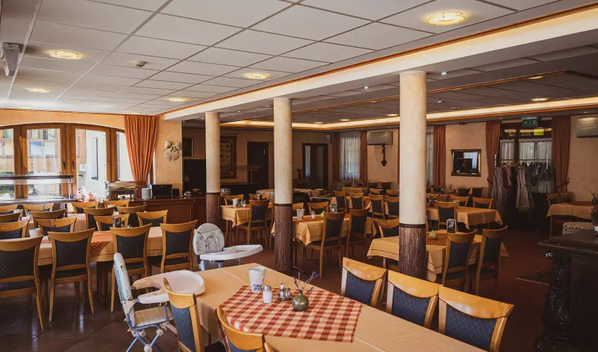 Htkti Wellness Hotel & Lovaspark Mr - Oktber 23. 