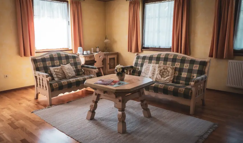 Htkti Wellness Hotel & Lovaspark Mr - Oktber 23. 