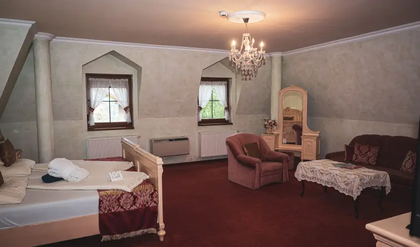 Htkti Wellness Hotel & Lovaspark Mr - Oktber 23. 