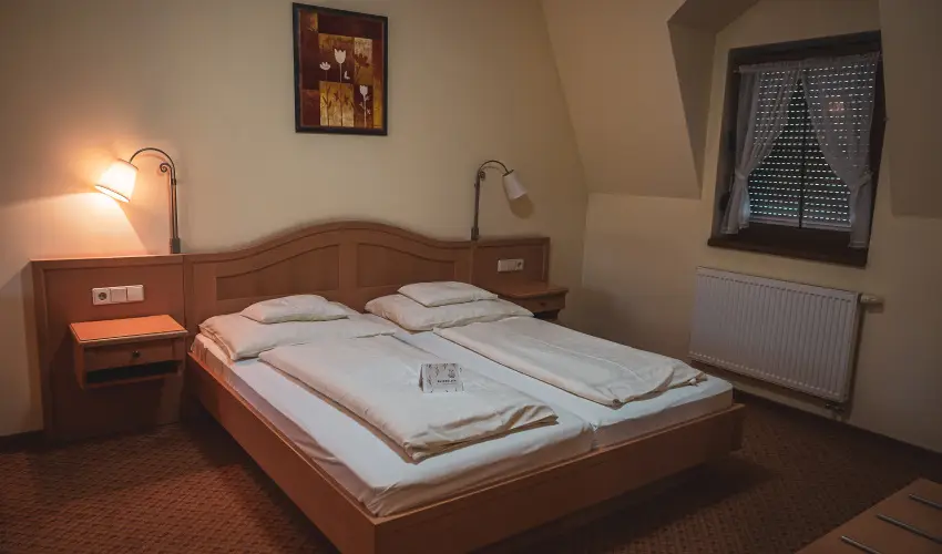 Htkti Wellness Hotel & Lovaspark Mr - Oktber 23. 