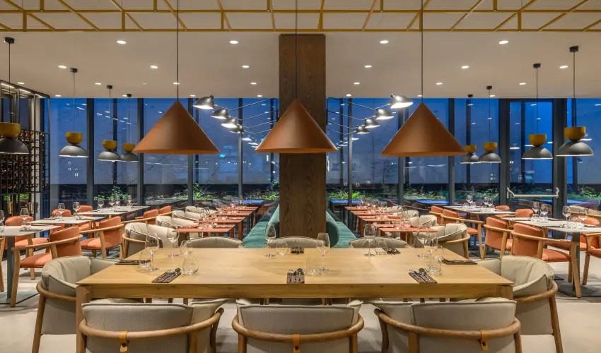 Hilton Garden Inn Debrecen City Center  Debrecen - Okt�ber 23.