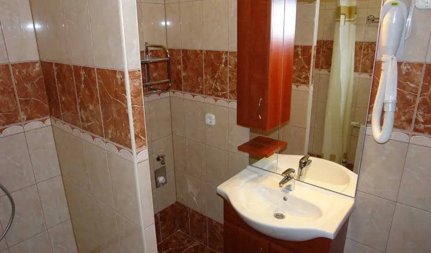 HoldLux Apartmanok Srvr - Oktber 23. (min. 2 j)