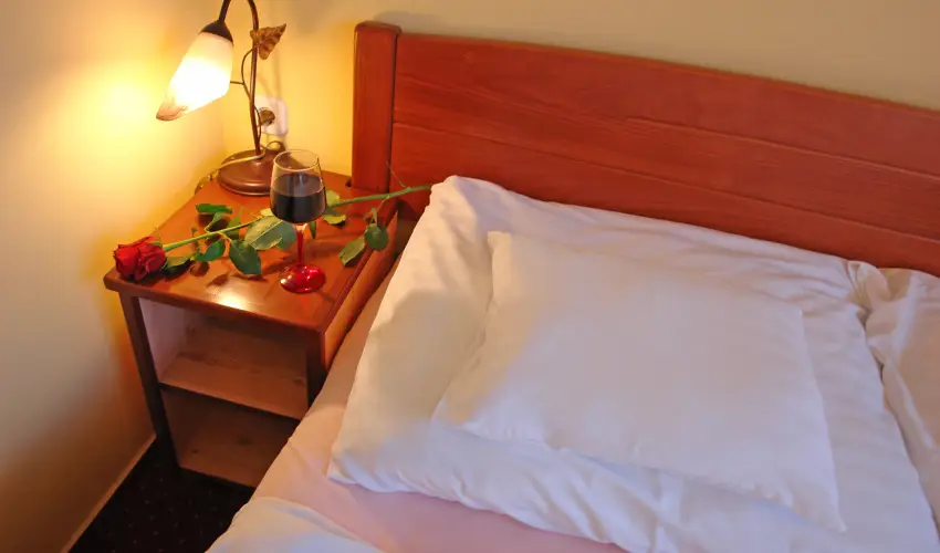 HoldLux Apartmanok Srvr - Oktber 23. (min. 2 j)