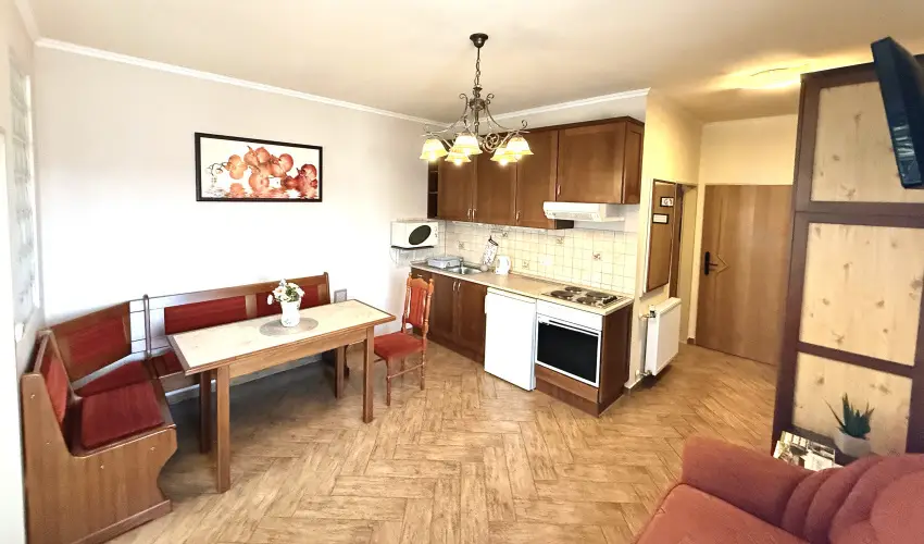 HoldLux Apartmanok S�rv�r - Okt�ber 23. (min. 2 �j)