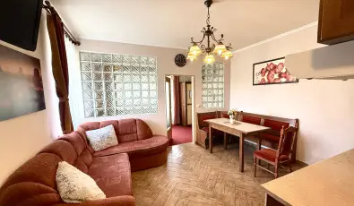 HoldLux Apartmanok S�rv�r