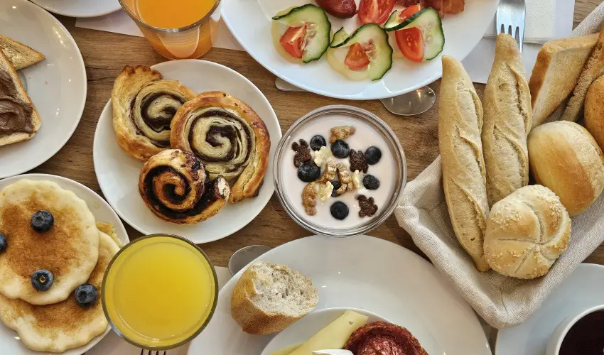 Holdvirg Hotel Srvr - Oktber 23.