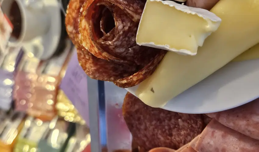 Holdvirg Hotel Srvr - Oktber 23.