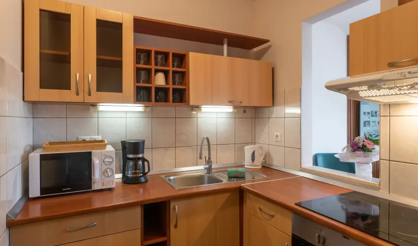 Holdvirg Hotel Srvr - Oktber 23.