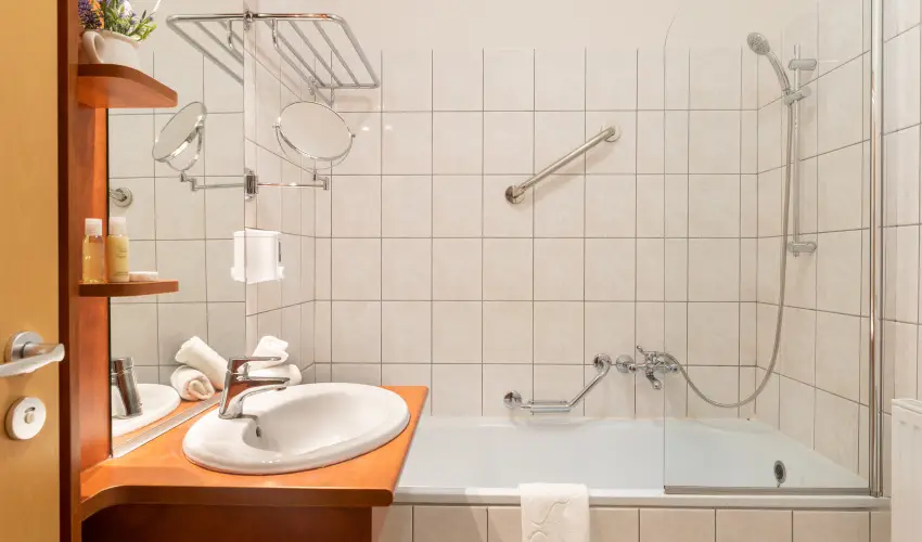 Holdvirg Hotel Srvr - Oktber 23.