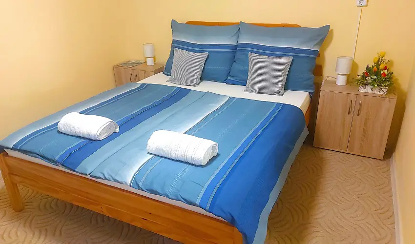 Holiday Apartman Mrahalom - Oktber 23.