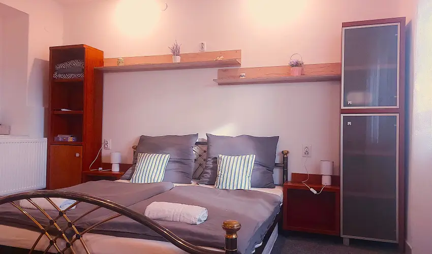 Holiday Apartman Mrahalom - Oktber 23.