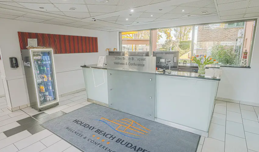 Holiday Beach Budapest Wellness Hotel with Sauna Park Budapest - Oktber 23.