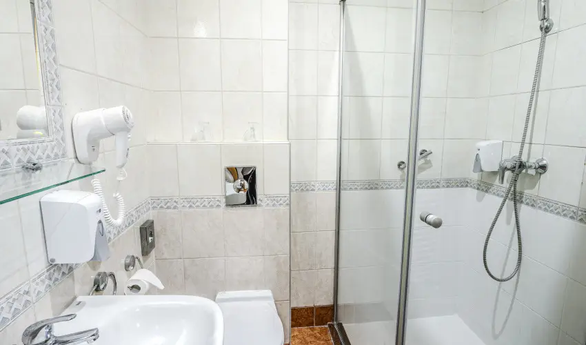 Holiday Beach Budapest Wellness Hotel with Sauna Park Budapest - Oktber 23.