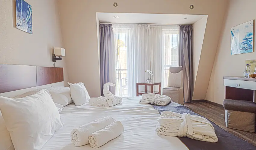 Holiday Beach Budapest Wellness Hotel with Sauna Park Budapest - Oktber 23.