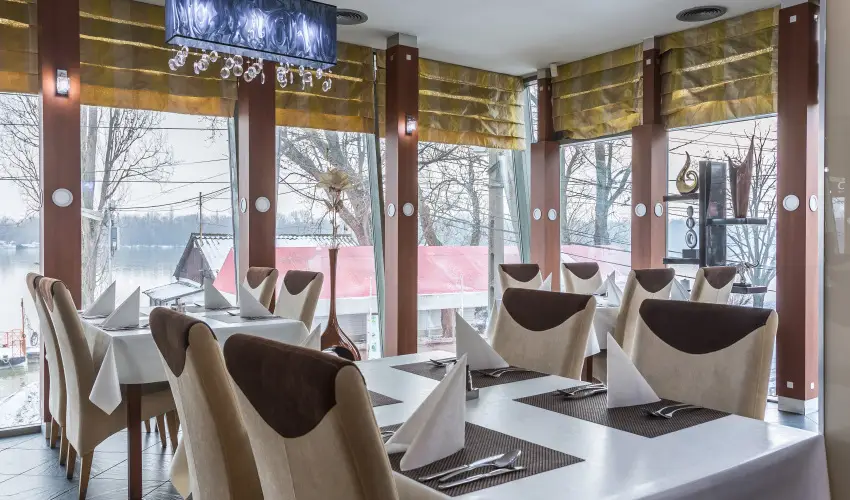 Holiday Beach Budapest Wellness Hotel with Sauna Park Budapest - Oktber 23.