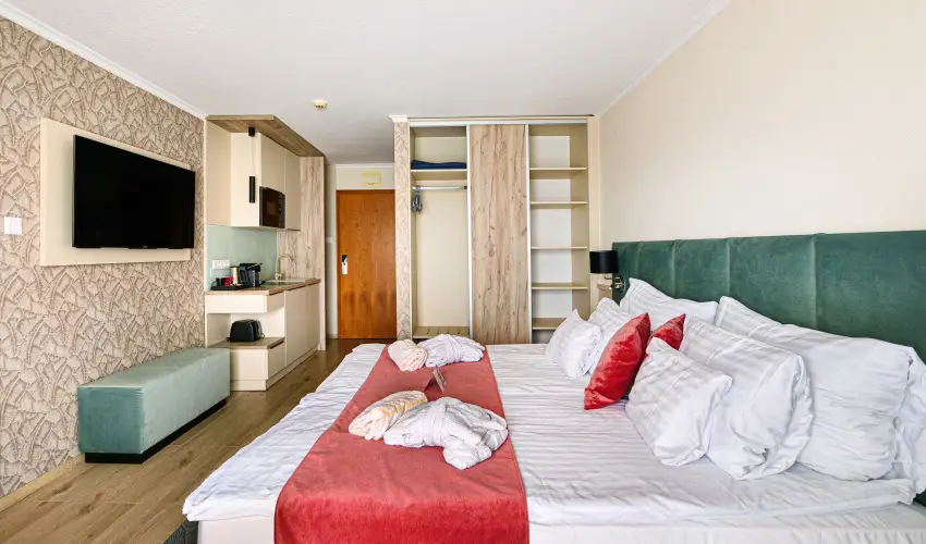 Holiday Club Apartman Hotel Hvz Hvz - Oktber 23. (min. 2 j)