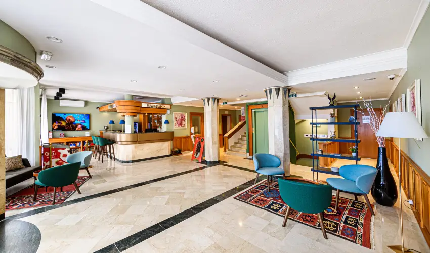 Holiday Club Apartman Hotel Hvz Hvz - Oktber 23. (min. 2 j)