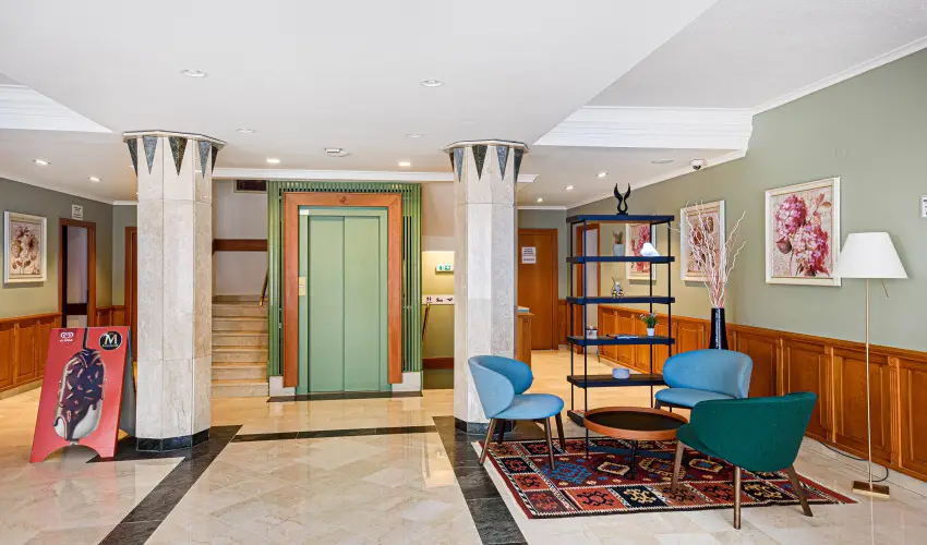 Holiday Club Apartman Hotel Hvz Hvz - Oktber 23. (min. 2 j)