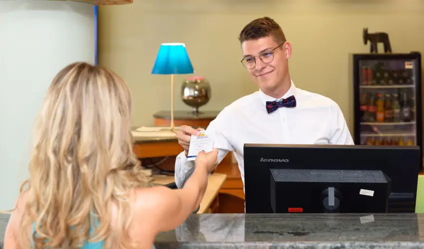 Holiday Club Apartman Hotel Hvz Hvz - Oktber 23. (min. 2 j)