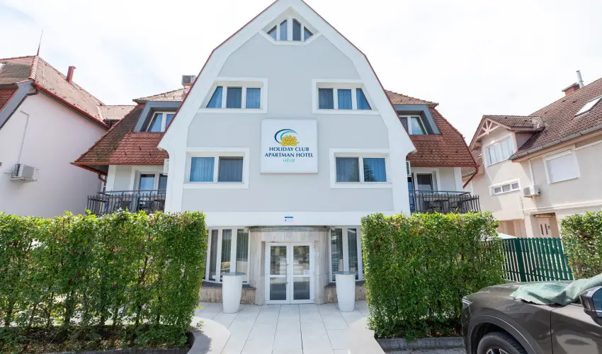 Holiday Club Apartman Hotel H�v�z H�v�z - Okt�ber 23. (min. 2 �j)