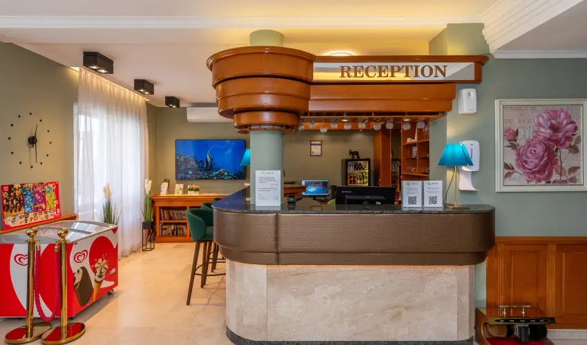 Holiday Club Apartman Hotel H�v�z H�v�z - Okt�ber 23. (min. 2 �j)