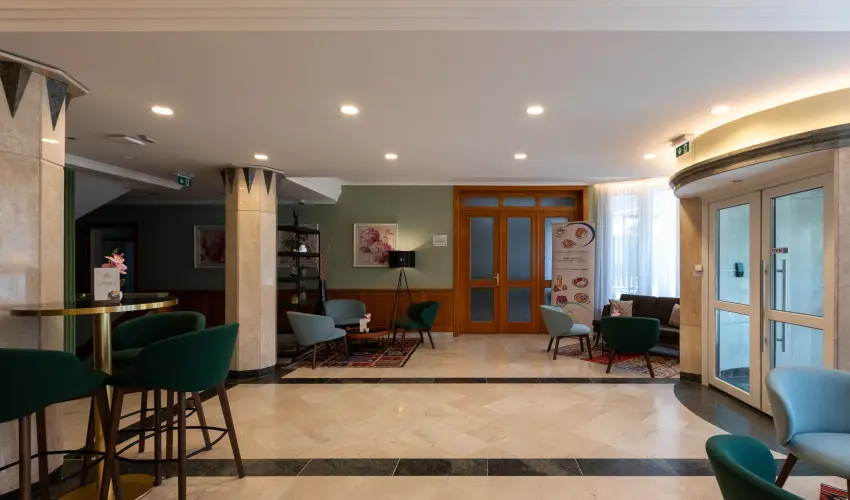 Holiday Club Apartman Hotel H�v�z H�v�z - Okt�ber 23. (min. 2 �j)