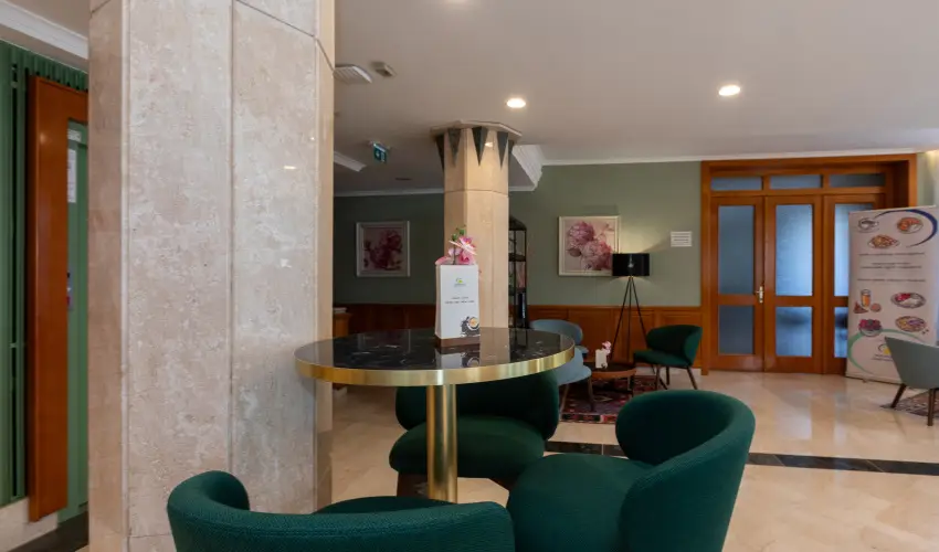 Holiday Club Apartman Hotel H�v�z H�v�z - Okt�ber 23. (min. 2 �j)