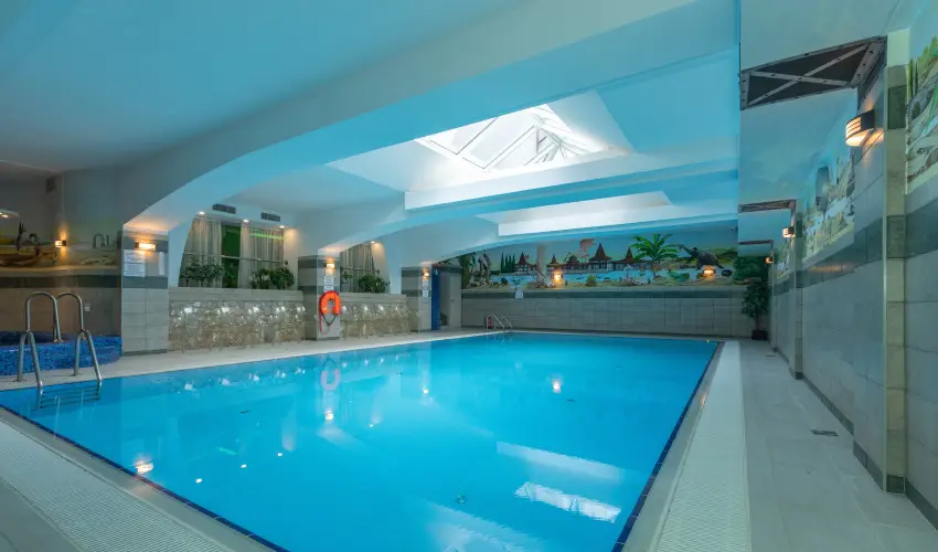 Holiday Club Apartman Hotel H�v�z H�v�z - Okt�ber 23. (min. 2 �j)