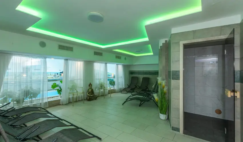 Holiday Club Apartman Hotel H�v�z H�v�z - Okt�ber 23. (min. 2 �j)