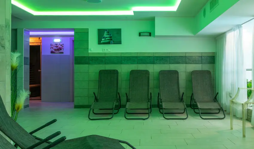 Holiday Club Apartman Hotel H�v�z H�v�z - Okt�ber 23. (min. 2 �j)