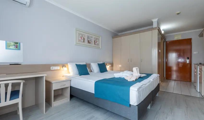 Holiday Club Apartman Hotel H�v�z H�v�z - Okt�ber 23. (min. 2 �j)