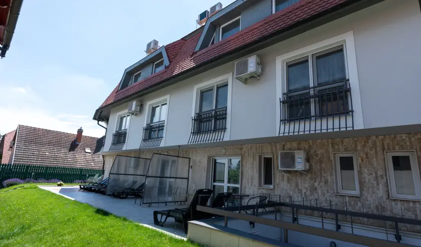Holiday Club Apartman Hotel H�v�z H�v�z - Okt�ber 23. (min. 2 �j)