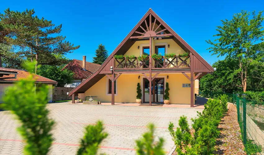 Honti Panzi Visegrd - Oktber 23. (min. 2 j)