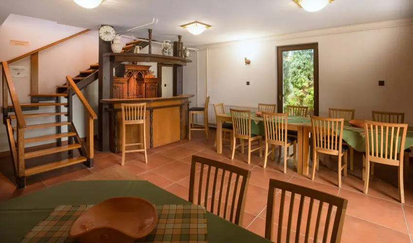 Honti Panzi Visegrd - Oktber 23. (min. 2 j)